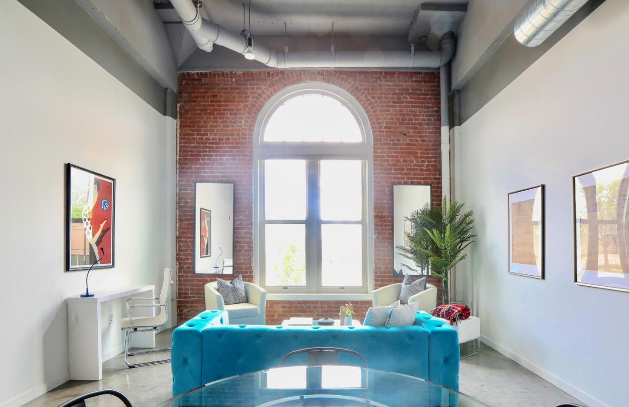 Frontdesk Historic Kcy Flats With Rooftop Deck Kansas City Exterior photo