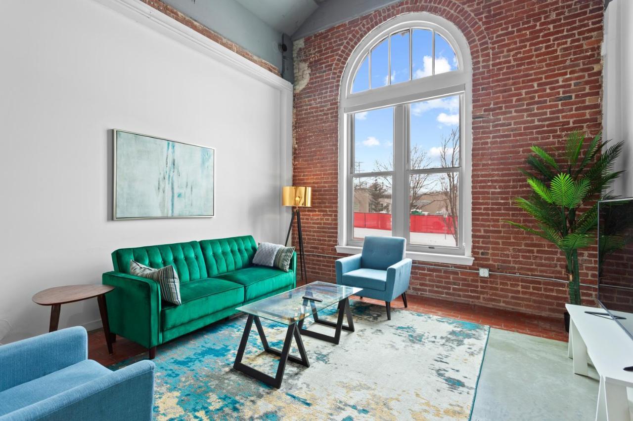 Frontdesk Historic Kcy Flats With Rooftop Deck Kansas City Exterior photo